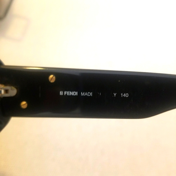 Vintage FENDI 90's Oval Shape Sunglasses Black 140 - Picture 4 of 7